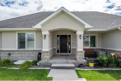 351 W Skyline Dr, Loa, UT 84747 - Photo 47