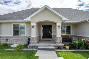 351 W Skyline Dr, Loa, UT 84747 - Photo 47
