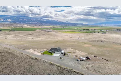 351 W Skyline Dr, Loa, UT 84747 - Photo 59