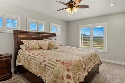 351 W Skyline Dr, Loa, UT 84747 - Photo 17