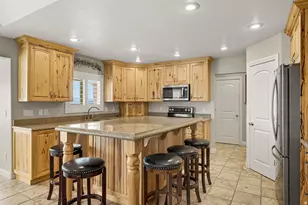 351 W Skyline Dr, Loa, UT 84747 - Photo 9