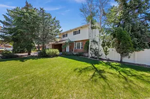 1650 E Nichole Cir, Sandy, UT 84093 - Photo 1