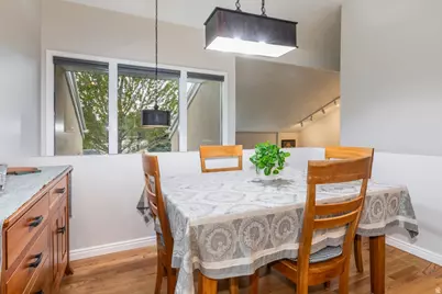 10183 S Hickory Point Dr, Sandy, UT 84092 - Photo 7
