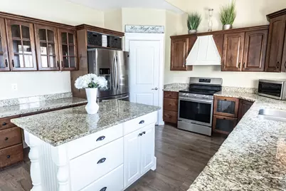 3019 N 250 W, Lehi, UT 84043 - Photo 5