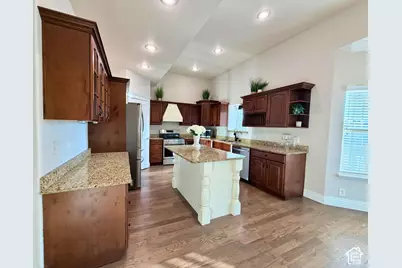 3019 N 250 W, Lehi, UT 84043 - Photo 11