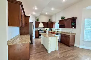 3019 N 250 W, Lehi, UT 84043 - Photo 11