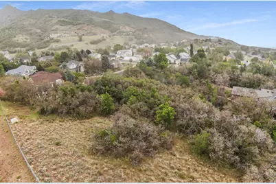 1347 N 3100 E #3, Layton, UT 84040 - Photo 7