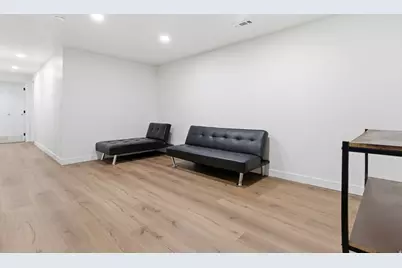 370 E 9400 S, Sandy, UT 84070 - Photo 17