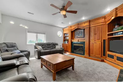 876 E High Country Dr N, Orem, UT 84097 - Photo 17
