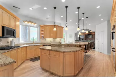 876 E High Country Dr N, Orem, UT 84097 - Photo 9