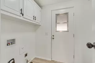 1109 W Barberry Dr, Taylorsville, UT 84123 - Photo 11