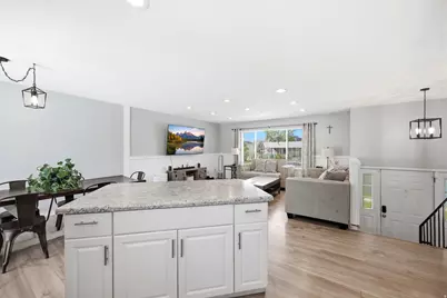180 E 900 S, Layton, UT 84041 - Photo 15