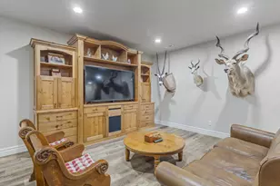 3077 E Scenic Valley Ln S, Sandy, UT 84092 - Photo 29
