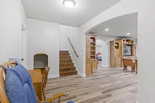 3077 E Scenic Valley Ln S, Sandy, UT 84092 - Photo 25