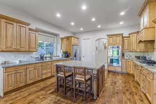 3077 E Scenic Valley Ln S, Sandy, UT 84092 - Photo 13