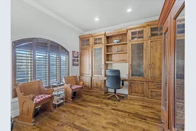 3077 E Scenic Valley Ln S, Sandy, UT 84092 - Photo 5