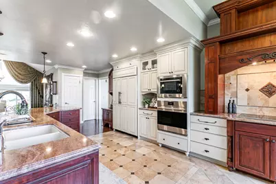 3237 Twin Peaks Dr, Layton, UT 84040 - Photo 15