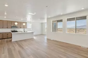 4945 N Topaz Dr, Eagle Mountain, UT 84005 - Photo 13