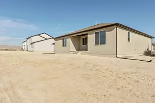 4945 N Topaz Dr, Eagle Mountain, UT 84005 - Photo 27