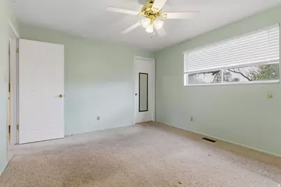 284 E 1140 N, Orem, UT 84057 - Photo 9