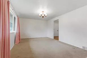 284 E 1140 N, Orem, UT 84057 - Photo 5