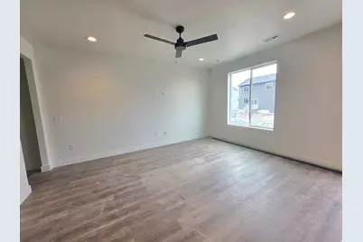 2825 W 2940 N #225, Plain City, UT 84404 - Photo 9