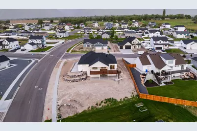 689 W 85 S, Hyrum, UT 84319 - Photo 53