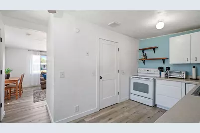 2861 S 3000 W, West Valley, UT 84119 - Photo 5