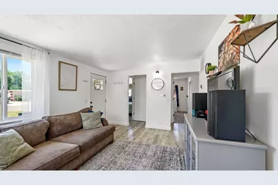 2861 S 3000 W, West Valley, UT 84119 - Photo 7