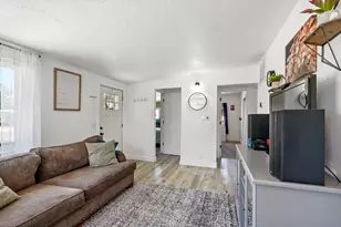 2861 S 3000 W, West Valley, UT 84119 - Photo 7