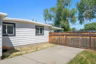 2861 S 3000 W, West Valley, UT 84119 - Photo 23