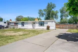 2861 S 3000 W, West Valley, UT 84119 - Photo 17