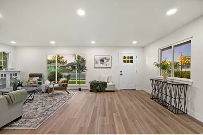 189 W Center St, Midvale, UT 84047 - Photo 3