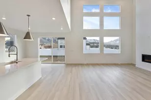 4875 N Topaz Dr, Eagle Mountain, UT 84005 - Photo 5