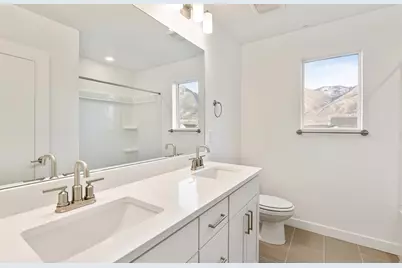 4875 N Topaz Dr, Eagle Mountain, UT 84005 - Photo 11