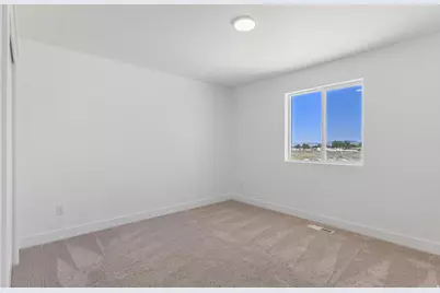 4875 N Topaz Dr, Eagle Mountain, UT 84005 - Photo 15