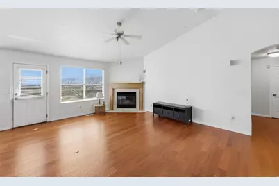 6373 Rogue River Ln, Salt Lake City, UT 84118 - Photo 11