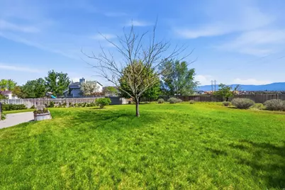 6373 Rogue River Ln, Salt Lake City, UT 84118 - Photo 7