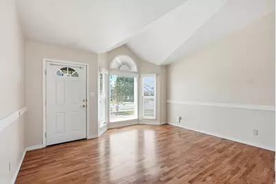 5656 W Sunkist Dr, Salt Lake City, UT 84118 - Photo 3