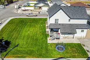 292 W 370 N, Smithfield, UT 84335 - Photo 41