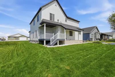 292 W 370 N, Smithfield, UT 84335 - Photo 5