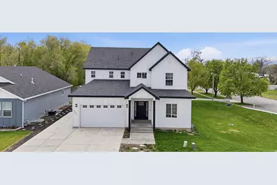 292 W 370 N, Smithfield, UT 84335 - Photo 1