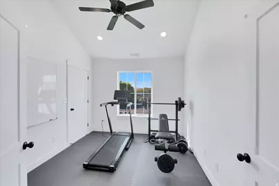 292 W 370 N, Smithfield, UT 84335 - Photo 33