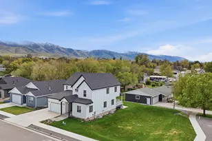 292 W 370 N, Smithfield, UT 84335 - Photo 3