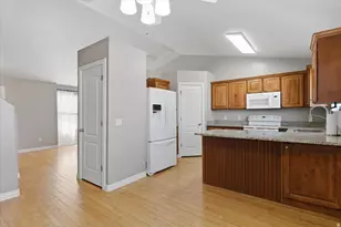 438 W Alfred Dr N, Tooele, UT 84074 - Photo 9