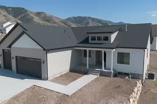 1112 E 50 N, Hyde Park, UT 84318 - Photo 1