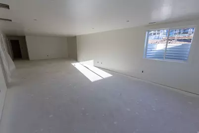 1112 E 50 N, Hyde Park, UT 84318 - Photo 15