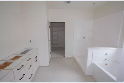 1112 E 50 N, Hyde Park, UT 84318 - Photo 9