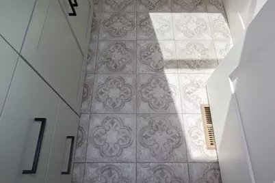 1112 E 50 N, Hyde Park, UT 84318 - Photo 33