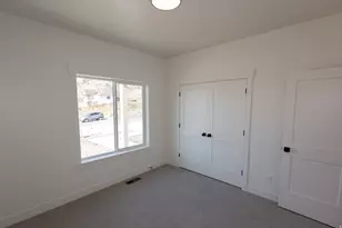 1112 E 50 N, Hyde Park, UT 84318 - Photo 29